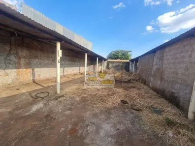 Galpão/Depósito/Armazém para alugar, 275m² no Vila São Cristóvão, Uberaba