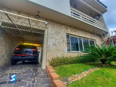 Casa com 3 Quartos à venda, 300m² no Cavalhada, Porto Alegre