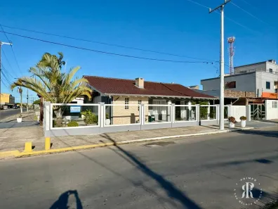 Casa com 3 Quartos à venda, 166m² no Tramandaí, Tramandaí