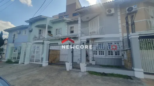 Sobrado com 3 Quartos à venda, 138m² no Centro, Canoas
