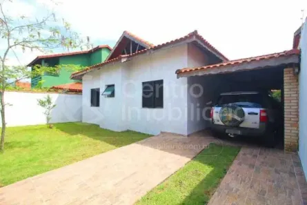 Casa com 3 Quartos à venda, 220m² no Jardim Beira-Mar, Peruíbe