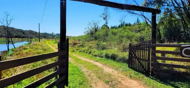 Fazenda/Sítio com 2 Quartos à venda, 120m² no Passo da Areia I (Passo da Areia), Viamão