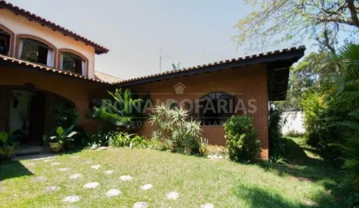 Sobrado com 4 Quartos à venda, 294m² no Jardim Guarapiranga, São Paulo