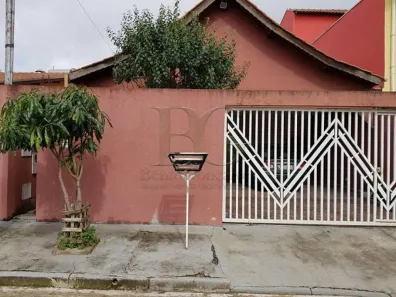 Casa com 3 Quartos à venda, 250m² no Jardim São Bento, Poços de Caldas
