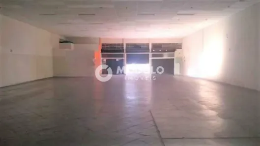 Ponto Comercial para alugar, 450m² no Centro, Uberlândia
