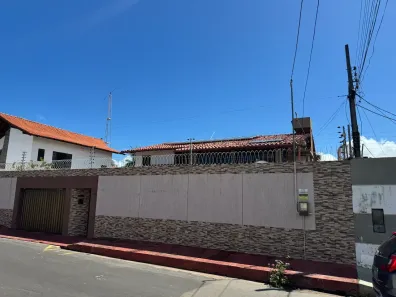 Sobrado com 5 Quartos à venda, 650m² no Calhau, São Luís
