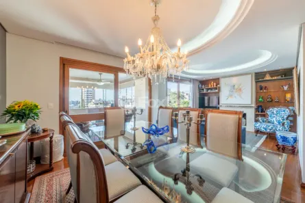 Apartamento com 3 Quartos à venda, 135m² no Mont Serrat, Porto Alegre