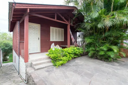 Casa com 2 Quartos à venda, 84m² no Vila Nova, Porto Alegre