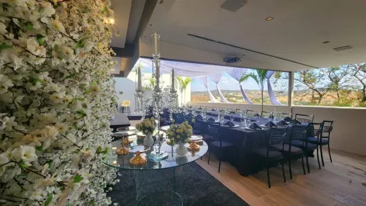 Casa com 4 Quartos para alugar, 400m² no Iporanga, Sete Lagoas