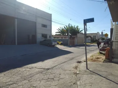 Galpão/Depósito/Armazém para alugar, 275m² no Pachecos, Palhoça