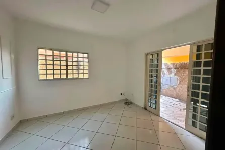 Casa com 3 Quartos para alugar, 150m² no Pindorama, Belo Horizonte
