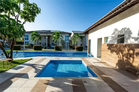Sobrado com 4 Quartos à venda, 163m² no Sapiranga-Coité, Fortaleza