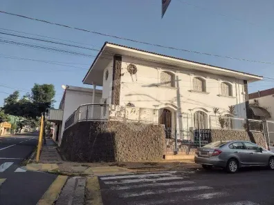 Prédio Comercial com 16 Quartos para alugar, 500m² no Centro, Bauru