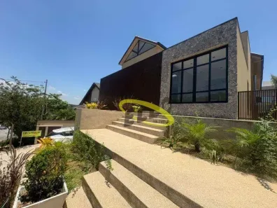 Casa de Condomínio com 4 Quartos para venda ou aluguel, 300m² no São Paulo II, Cotia