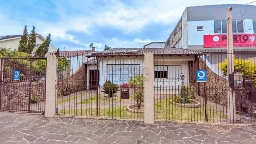Casa com 4 Quartos à venda, 210m² no Niterói, Canoas