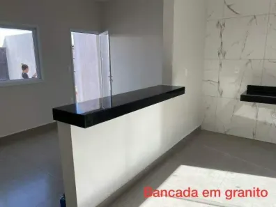 Casa com 2 Quartos à venda, 71m² no São Jorge, Uberlândia