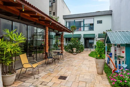 Casa com 3 Quartos à venda, 360m² no Menino Deus, Porto Alegre