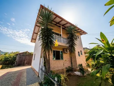 Casa com 2 Quartos à venda, 104m² no Rodeio 12, Rodeio