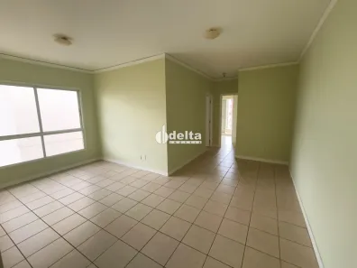 Apartamento com 2 Quartos para alugar, 55m² no Centro, Uberlândia