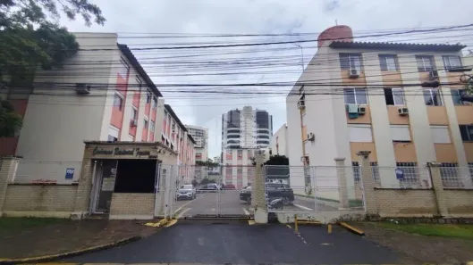 Apartamento com 2 Quartos para alugar, 60m² no Centro, Canoas