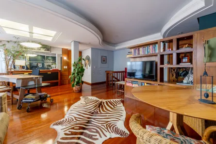 Apartamento com 4 Quartos à venda, 189m² no Moinhos de Vento, Porto Alegre