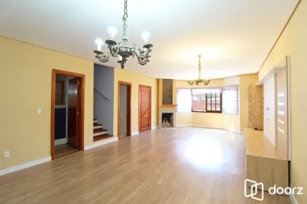 Casa com 3 Quartos à venda, 155m² no Guarujá, Porto Alegre