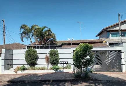 Casa com 4 Quartos à venda, 210m² no Aragarça, Londrina