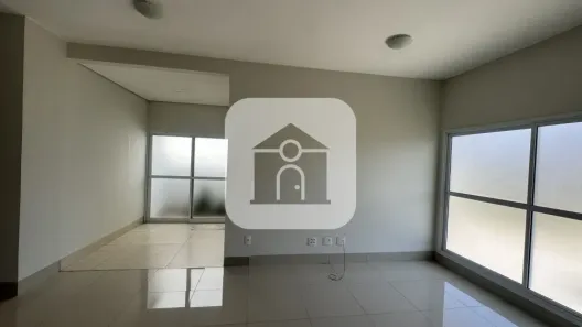 Casa de Condomínio com 3 Quartos para alugar, 100m² no Laranjeiras, Uberlândia