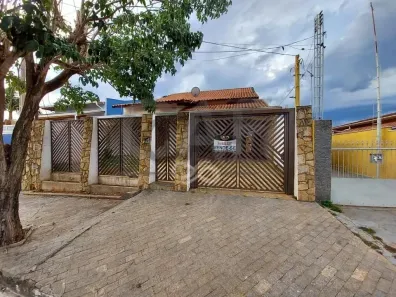 Casa com 3 Quartos à venda, 320m² no Jardim Bela Vista, Jaguariúna