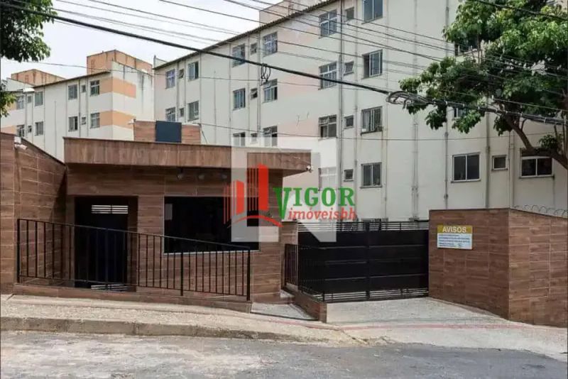Apartamento com 2 quartos — Heliópolis, Belo Horizonte