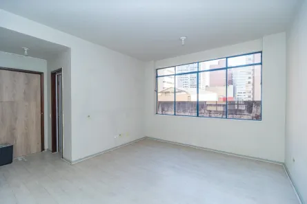 Sala Comercial com 1 Quarto para alugar, 49m² no Centro, Curitiba
