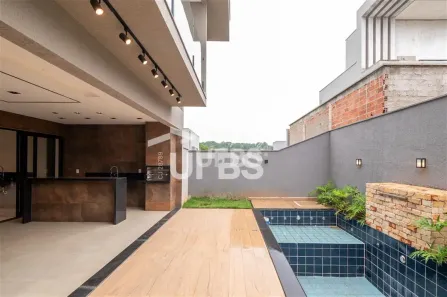 Casa de Condomínio com 3 Quartos à venda, 228m² no Jardins Capri, Senador Canedo
