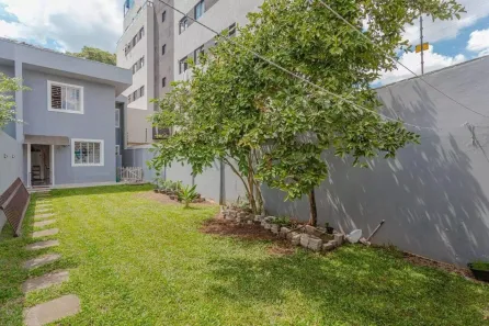 Sobrado com 3 Quartos à venda, 185m² no Novo Mundo, Curitiba