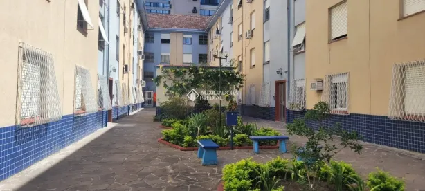 Apartamento com 2 Quartos à venda, 48m² no Menino Deus, Porto Alegre
