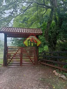 Fazenda/Sítio com 3 Quartos à venda, 170m² no Área Rural de Taubaté, Taubaté