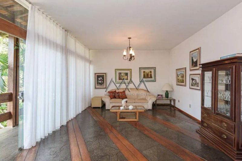 Casa com 4 quartos — São Bento, Belo Horizonte