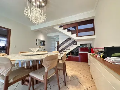 Casa de Condomínio com 3 Quartos à venda, 223m² no Chácaras Silvania, Valinhos