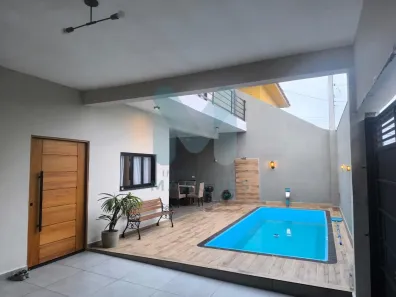 Sobrado com 3 Quartos à venda, 182m² no Vila Santos, Caçapava
