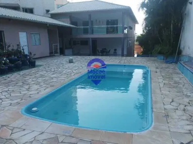 Casa com 3 Quartos à venda, 500m² no Glória, Macaé