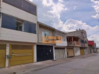 Sobrado com 5 Quartos à venda, 205m² no Jardim do Castelo, Ferraz de Vasconcelos