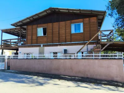 Sobrado com 5 Quartos à venda, 258m² no Itajuba, Barra Velha