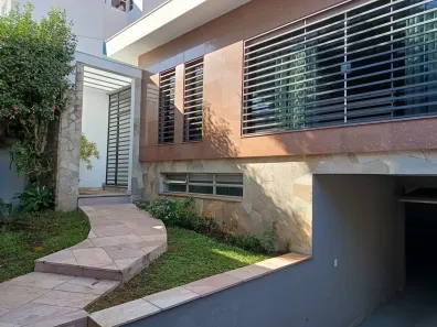 Casa com 4 Quartos à venda, 318m² no Vila Scarpelli, Santo André