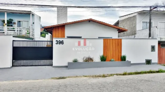 Casa com 3 Quartos à venda, 280m² no Serraria, São José