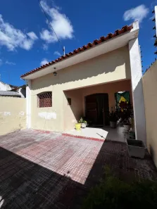 Casa com 3 Quartos à venda, 120m² no Conceição, Campina Grande