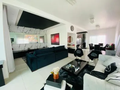 Casa de Condomínio com 3 Quartos à venda, 270m² no Cidade Parquelandia, Mogi das Cruzes