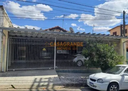 Casa com 3 Quartos à venda, 300m² no Vila Tatetuba, São José dos Campos