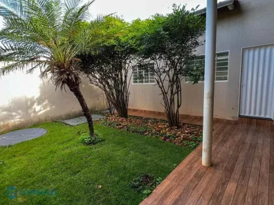 Casa com 3 Quartos para alugar, 300m² no Residencial Recanto do Bosque, Goiânia