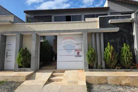 Casa com 5 Quartos à venda, 300m² no Caiçara, Cruz