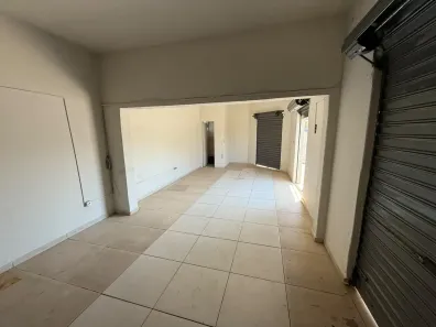 Galpão/Depósito/Armazém para alugar, 42m² no Brasil, Uberlândia