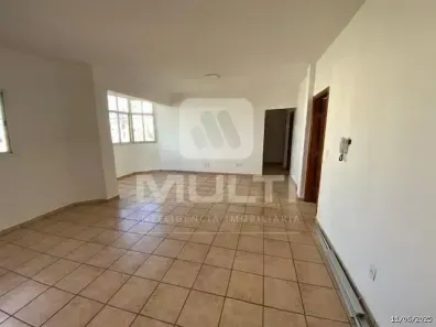 Apartamento com 3 Quartos para alugar, 90m² no Tabajaras, Uberlândia